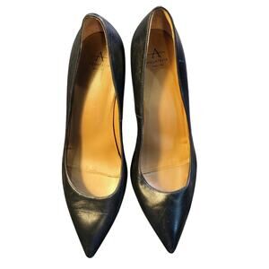 Aquatalia Pasha black leather pumps pointed toe stiletto heel Women Size 10